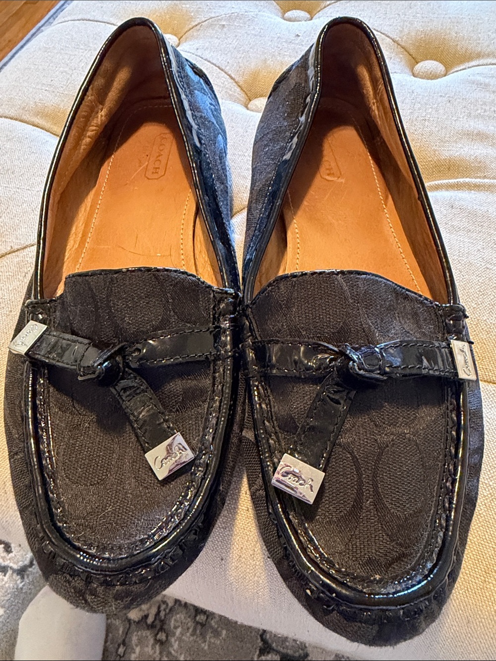 Coach Black Signature Canvas & Patent Trim Women’s Frida Driver’s Moc